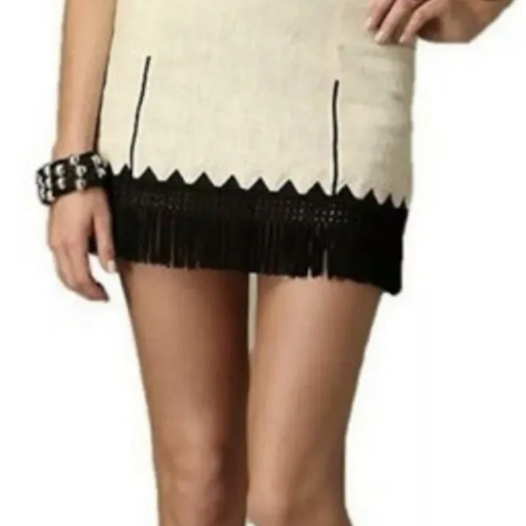 FREE PEOPLE SIZE 12 FRINGE SKIRT BLACK / TAN.  Fringe Mini Skirt - Picture 1 of 3